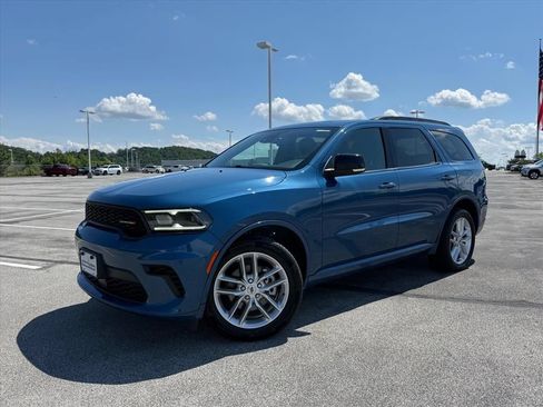 Used 2024 Dodge Durango GT AWD/4WD image 2