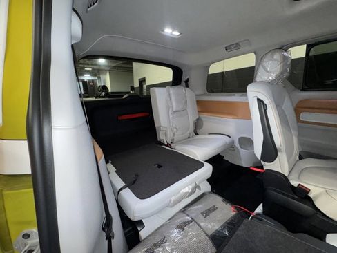 New 2025 Volkswagen ID. Buzz Pro S Plus image 16