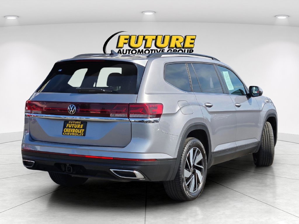 Used 2025 Volkswagen Atlas SE FWD image 4