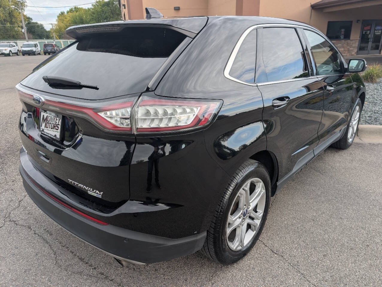 Used 2017 Ford Edge Titanium w/ Equipment Group 301A AWD/4WD image 9