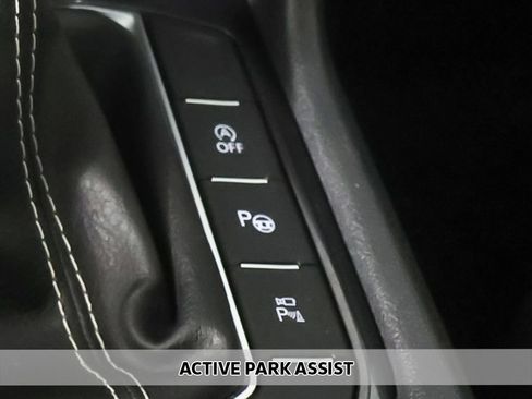 Used 2023 Volkswagen Tiguan SEL R-Line AWD/4WD image 5