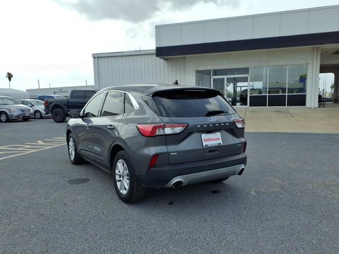 Used 2022 Ford Escape SE w/ Convenience Package FWD image 6