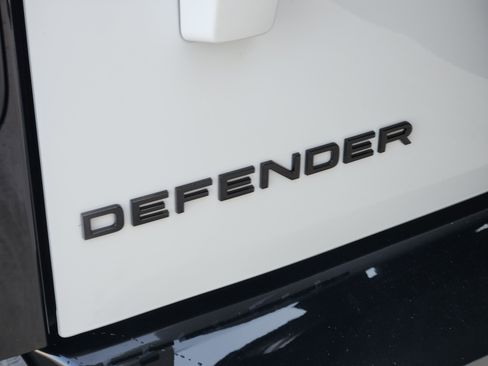 New 2026 Land Rover Defender 130 V8 image 12