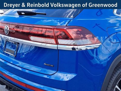 New 2025 Volkswagen Atlas Cross Sport SEL Premium R-Line image 5