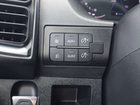 Used 2023 RAM ProMaster 2500 w/ Premium Convenience Group (B) FWD image 25