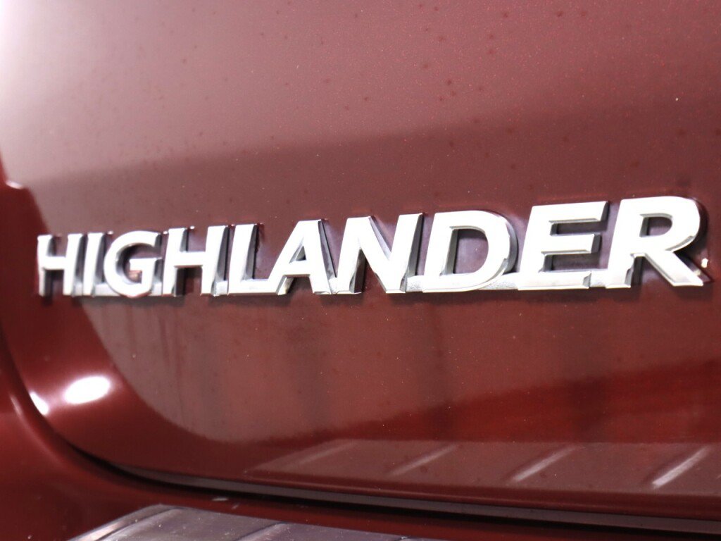 Used 2018 Toyota Highlander XLE AWD/4WD image 39