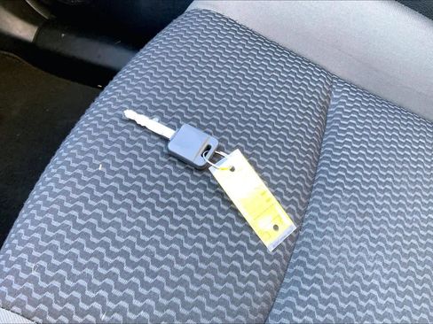 Used 2022 Nissan Rogue Sport S image 14