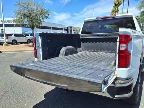 Used 2023 Chevrolet Silverado 1500 LTZ AWD/4WD image 7