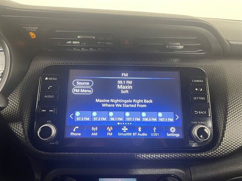 Used 2021 Nissan Kicks SV FWD image 16