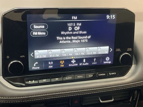 Used 2023 Nissan Rogue SL w/ SL Premium Package image 6