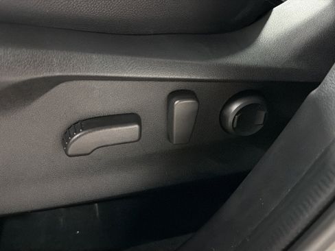 Certified 2024 Subaru Forester Premium AWD/4WD image 17