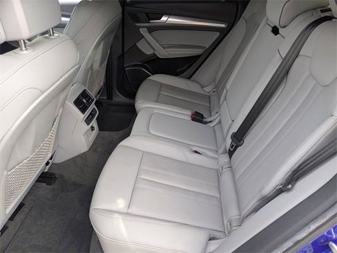 Used 2021 Audi Q5 2.0T Premium Plus w/ Premium Plus Package image 16
