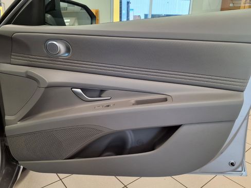 Used 2026 Hyundai Elantra Sport FWD image 11