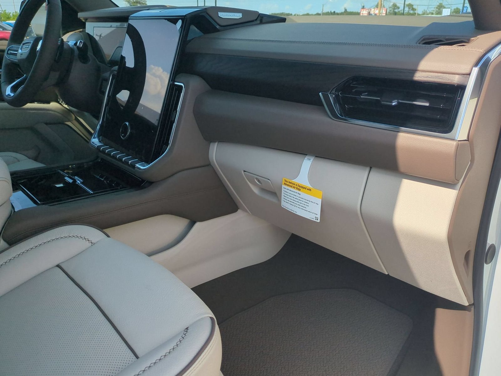 New 2026 GMC Yukon Denali w/ Denali Reserve Package AWD/4WD image 33