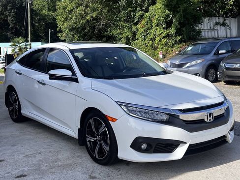 Used 2016 Honda Civic Touring image 8