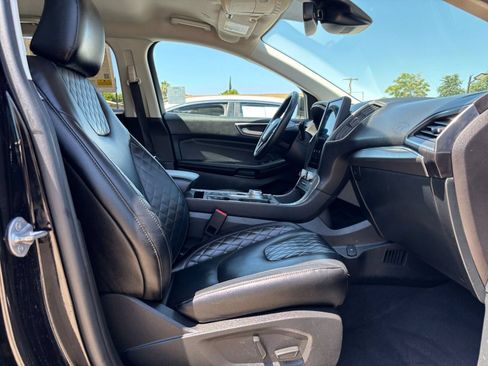 Used 2023 Ford Edge Titanium w/ Equipment Group 301A AWD/4WD image 37