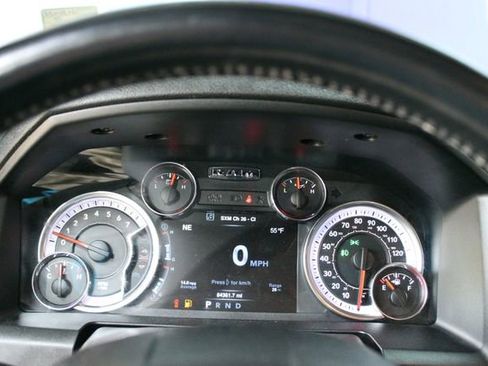 Used 2022 RAM 1500 Classic Warlock AWD/4WD image 17