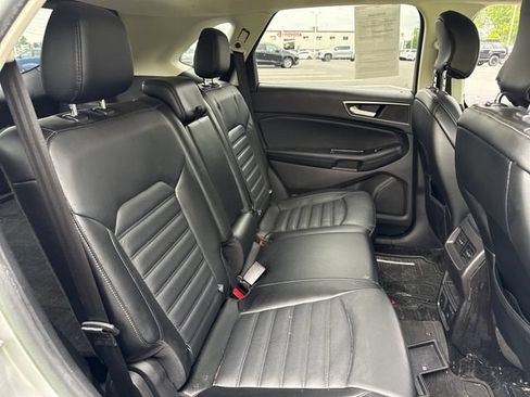 Used 2015 Ford Edge SEL w/ Equipment Group 201A AWD/4WD image 14