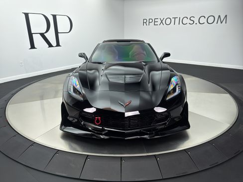 Used 2018 Chevrolet Corvette Z06 RWD image 5