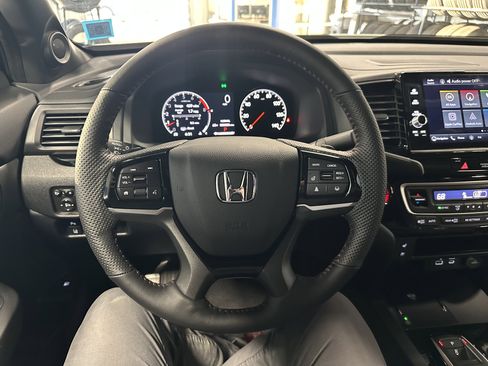 New 2026 Honda Ridgeline Black Edition image 12