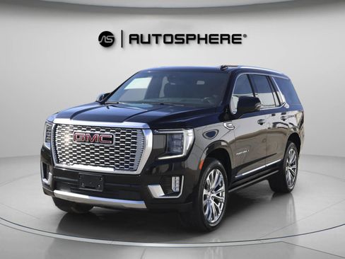 Used 2021 GMC Yukon Denali w/ Denali Premium Package image 4