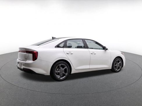 Used 2026 Kia K4 FWD image 8