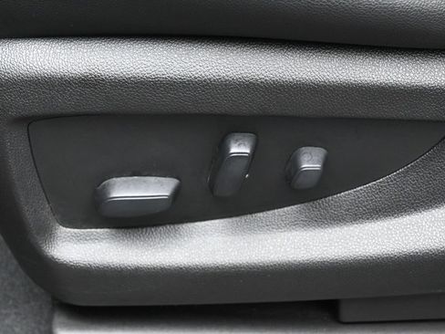 Used 2018 GMC Sierra 1500 SLT AWD/4WD image 10