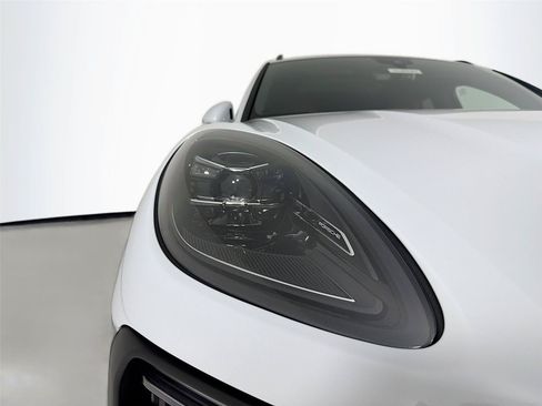 New 2026 Porsche Macan S AWD/4WD image 31