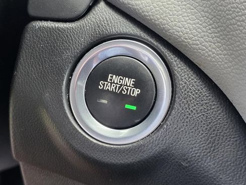 Used 2023 Chevrolet Equinox LT AWD/4WD image 17