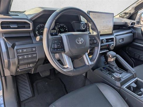 Used 2025 Toyota 4Runner Limited image 10