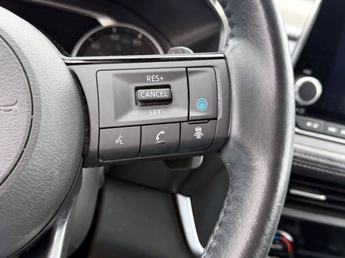 Used 2023 Nissan Rogue SV w/ SV Premium B Package AWD/4WD image 22