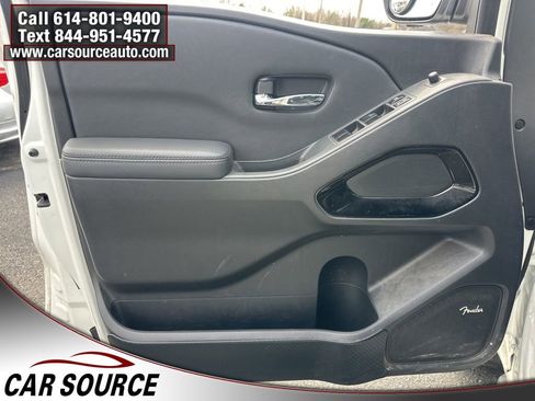 Used 2022 Nissan Frontier PRO-4X w/ Pro-4X Premium Package image 10