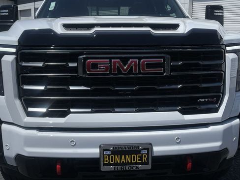 New 2026 GMC Sierra 2500 AT4 w/ AT4 Premium Plus Package AWD/4WD image 31