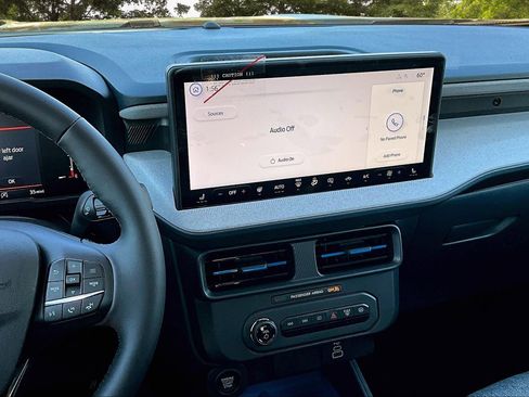 New 2025 Ford Maverick XLT w/ XLT Luxury Package image 7