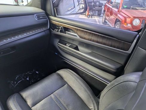 Used 2023 Jeep Grand Wagoneer 4WD image 19