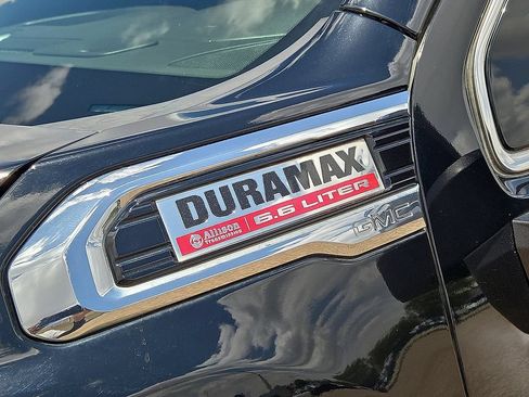 Used 2022 GMC Sierra 3500 Denali AWD/4WD image 12