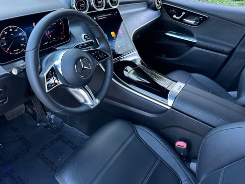 Certified 2025 Mercedes-Benz GLC 300 4MATIC image 6
