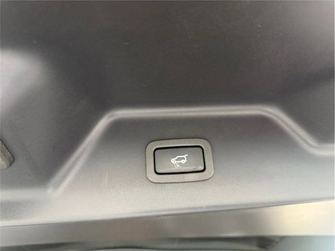 Used 2019 Land Rover Range Rover Autobiography image 42