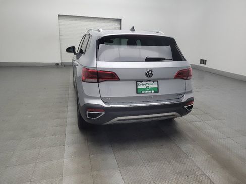 Used 2022 Volkswagen Taos SE w/ IQ.Drive SE Package AWD/4WD image 6