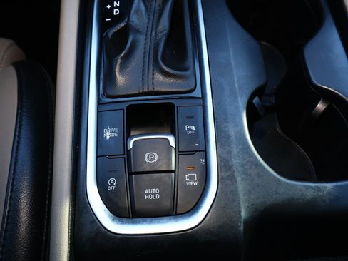 Used 2020 Hyundai Santa Fe Limited image 26