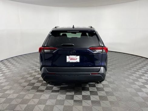 Used 2022 Toyota RAV4 XLE w/ Convenience Package AWD/4WD image 5