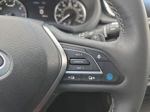 Used 2021 INFINITI QX50 Luxe AWD/4WD image 12