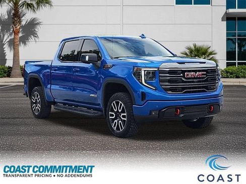 Used 2024 GMC Sierra 1500 AT4 w/ Technology Package AWD/4WD image 3