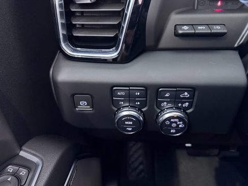 Certified 2024 GMC Sierra 1500 Denali w/ Denali Reserve Package AWD/4WD image 26