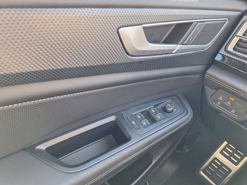 New 2026 Volkswagen Atlas Cross Sport SEL R-Line image 23