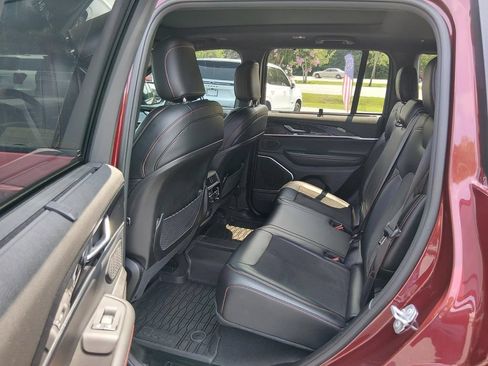 Used 2022 Jeep Grand Cherokee Trailhawk w/ ADV Protech Group II AWD/4WD image 14