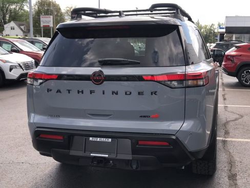 New 2026 Nissan Pathfinder Rock Creek w/ Rock Creek Premium Package AWD/4WD image 6