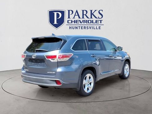 Used 2015 Toyota Highlander Limited Platinum AWD/4WD image 34