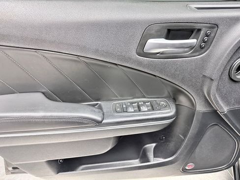 Used 2016 Dodge Charger R/T RWD image 15