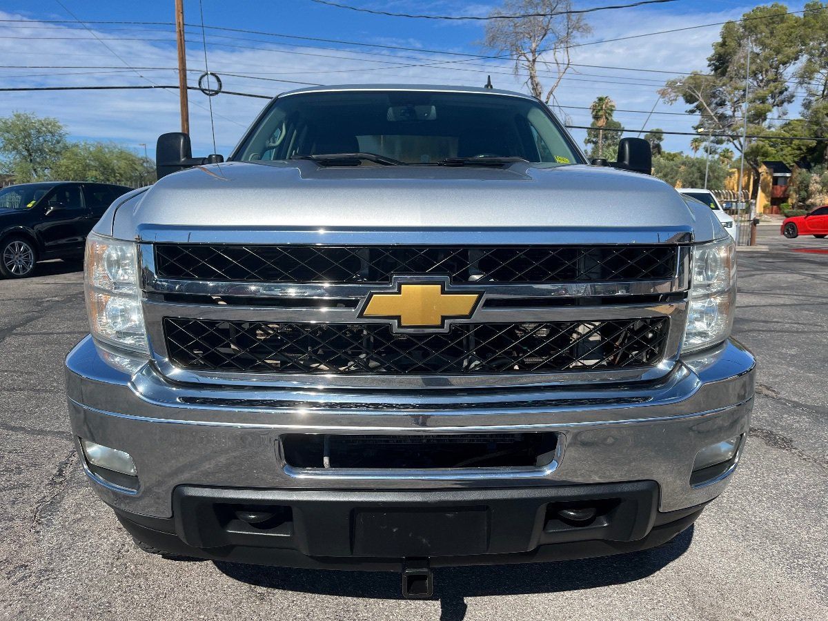 Used 2014 Chevrolet Silverado 3500 LT w/ Interior Plus Package AWD/4WD image 12